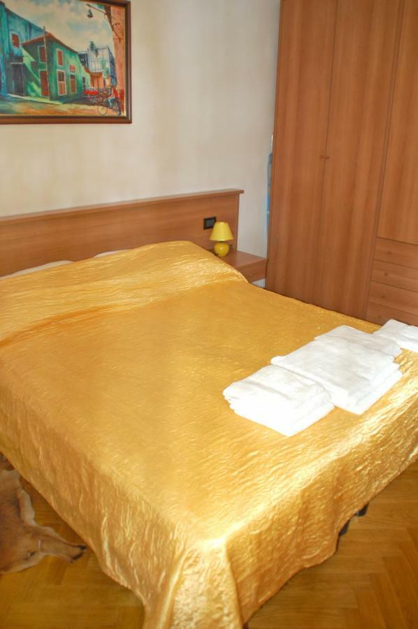 Apartment Branko With Free Parking Ічичі Екстер'єр фото